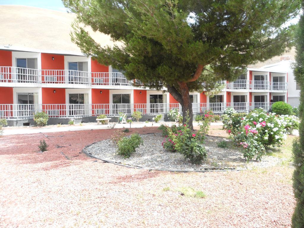 Econo Lodge Gorman Lebec Екстер'єр фото
