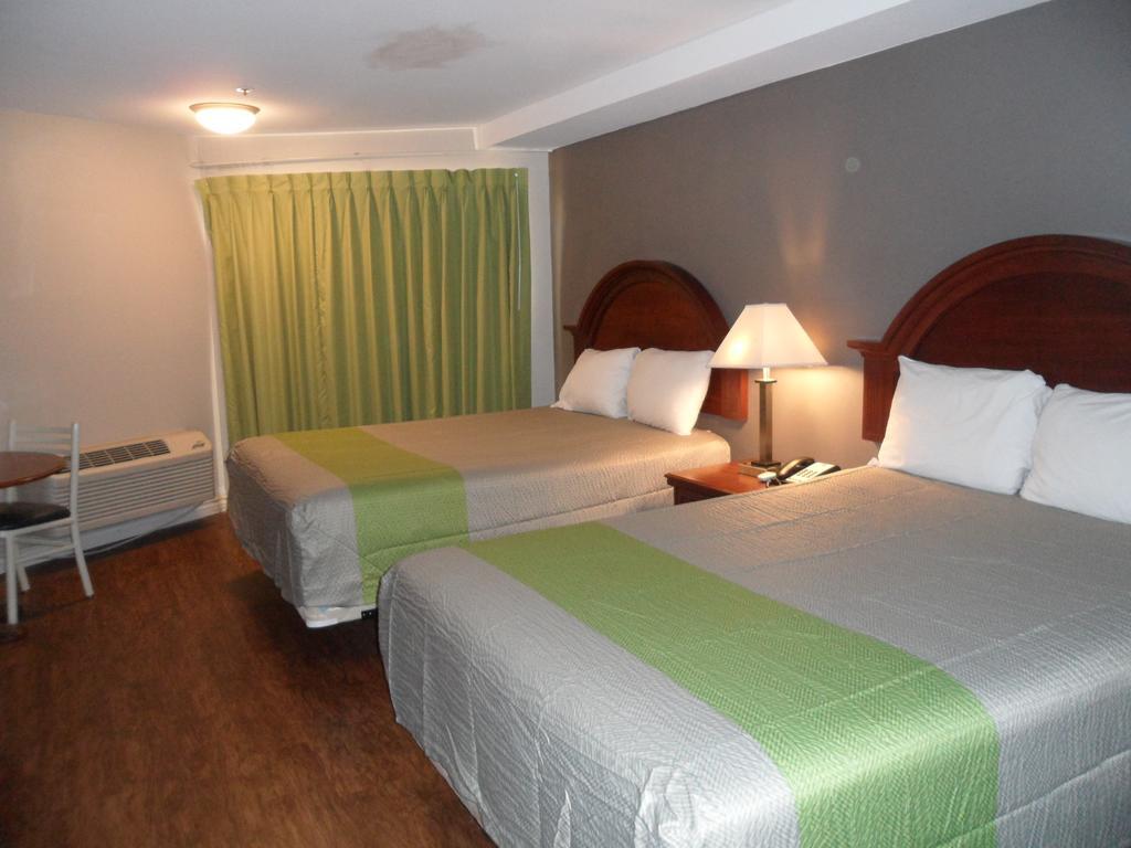 Econo Lodge Gorman Lebec Екстер'єр фото